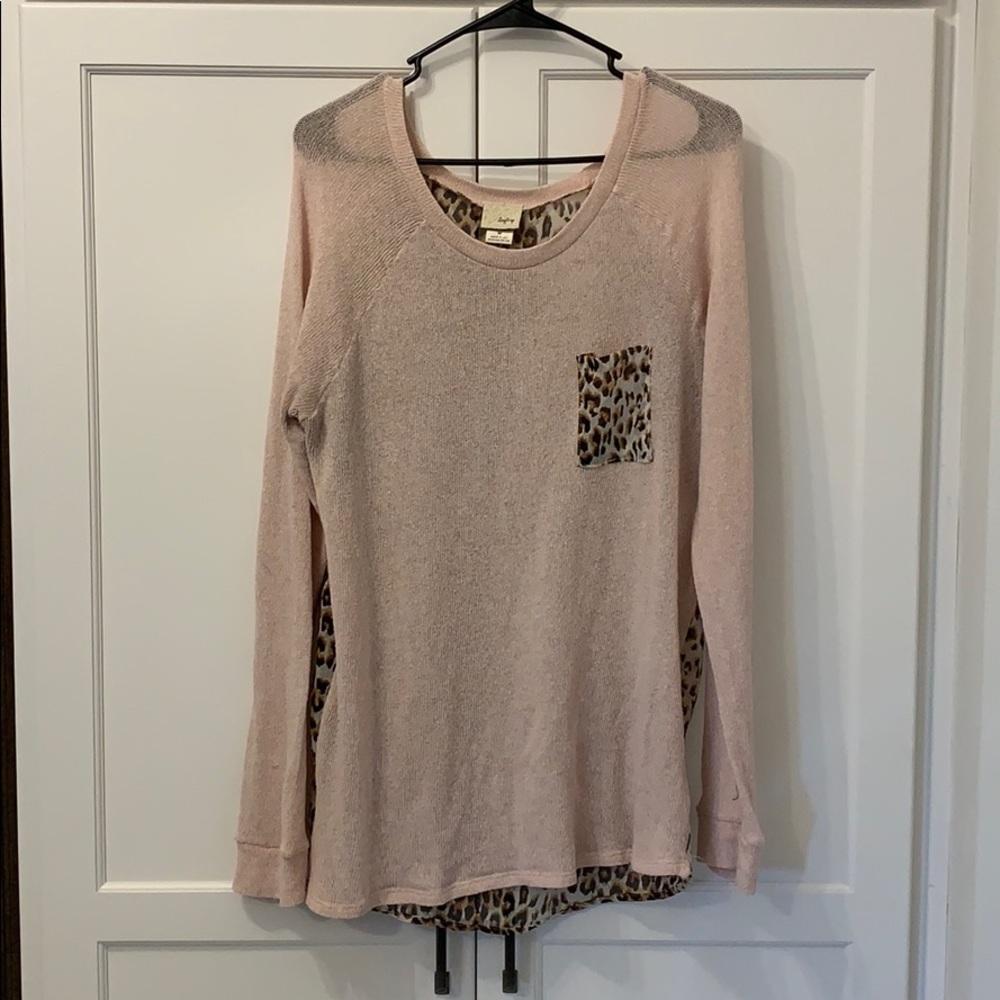 Day Trip- Light pink/ Leopard Sweater